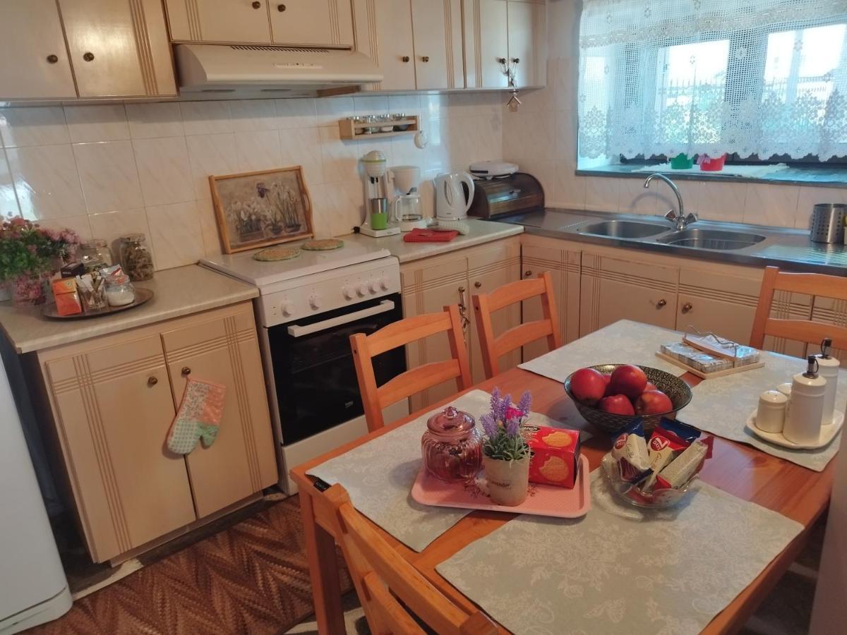 Cosy Lake House, Μια Ανάσα Πριν Τη Λίμνη Kalivia  Exterior foto