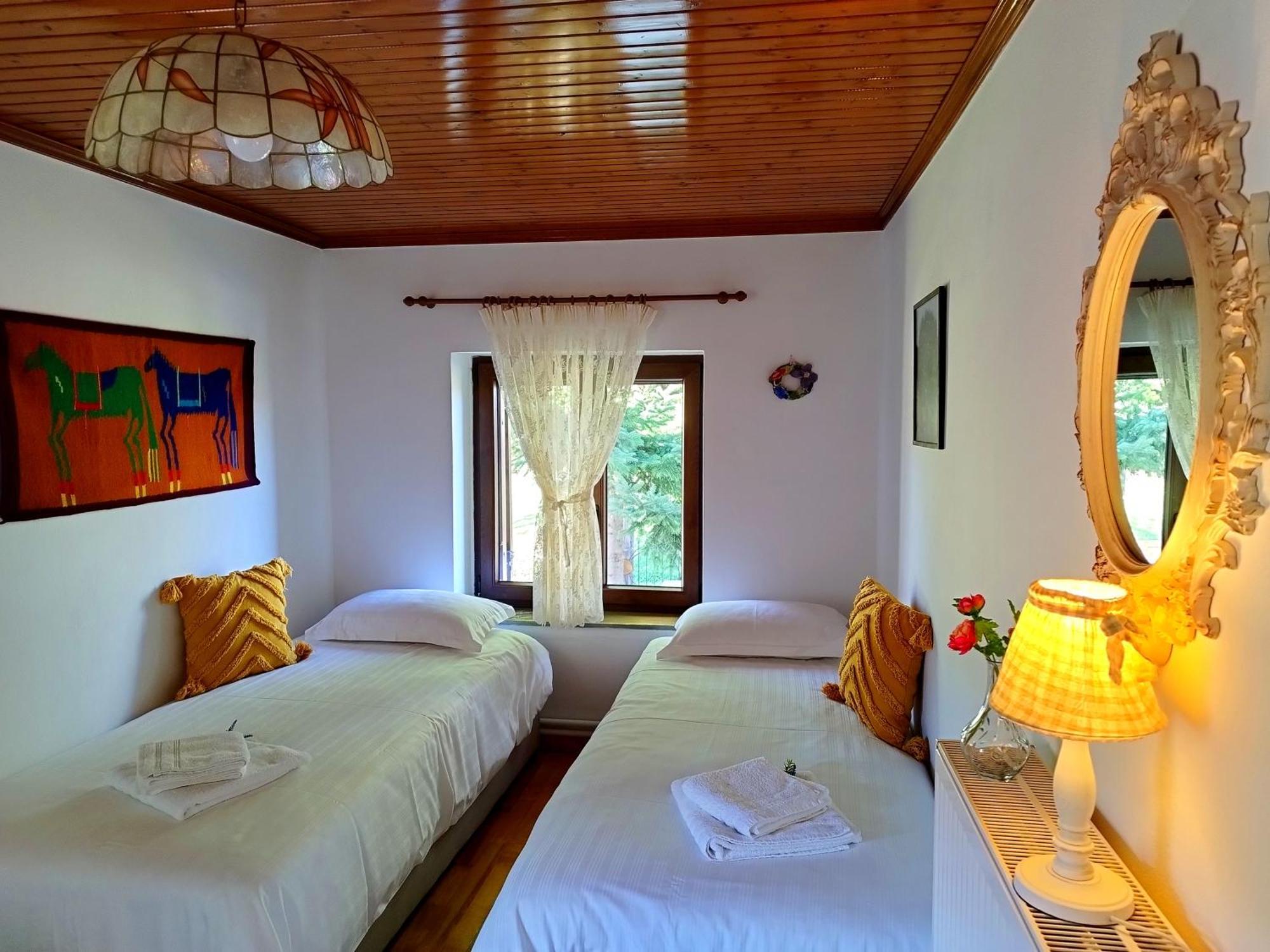 Cosy Lake House, Μια Ανάσα Πριν Τη Λίμνη Kalivia  Exterior foto