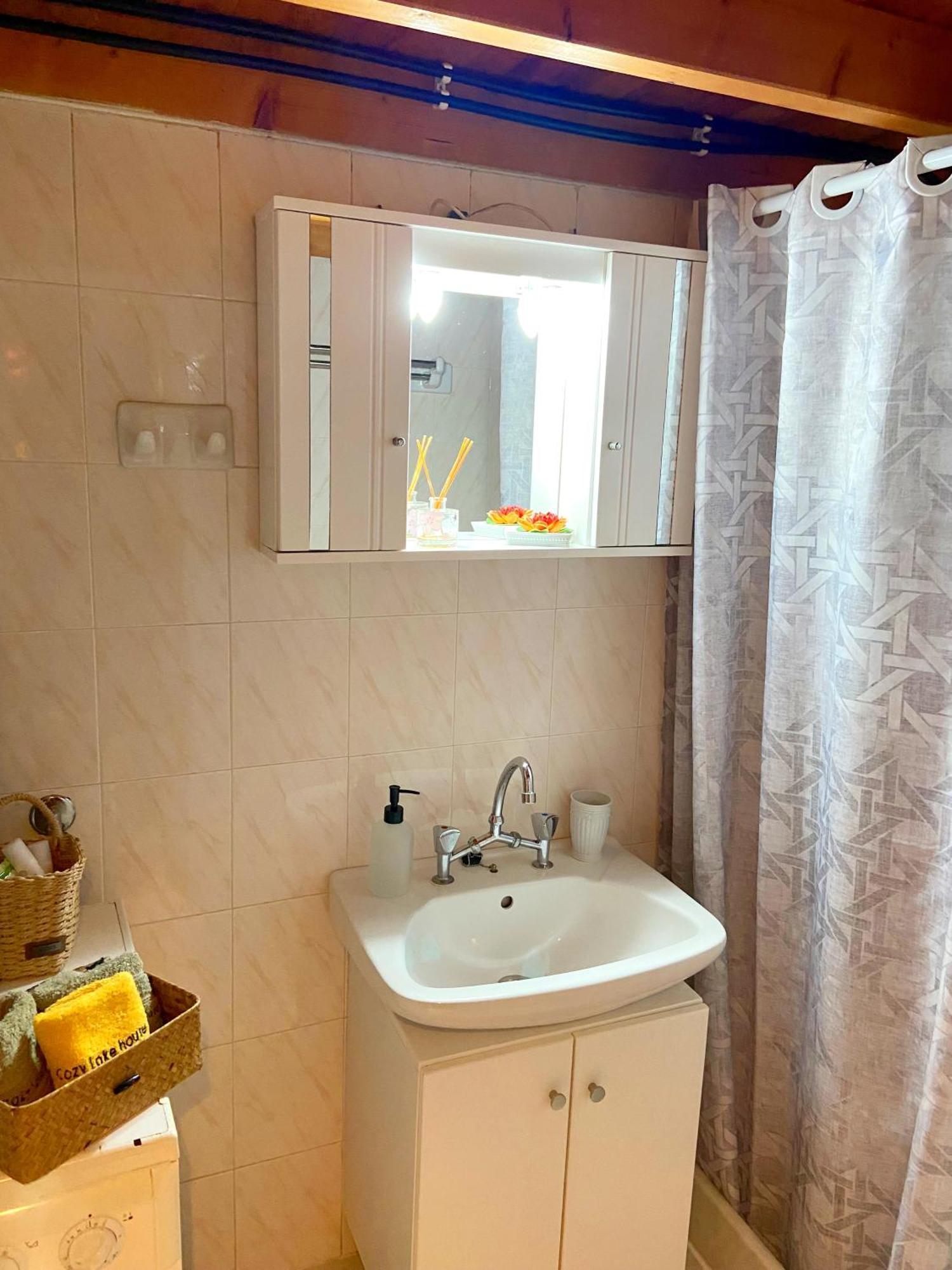 Cosy Lake House, Μια Ανάσα Πριν Τη Λίμνη Kalivia  Exterior foto